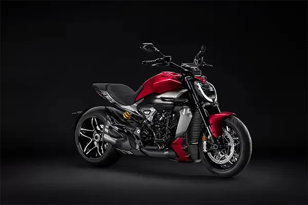 Ducati XDiavel V4